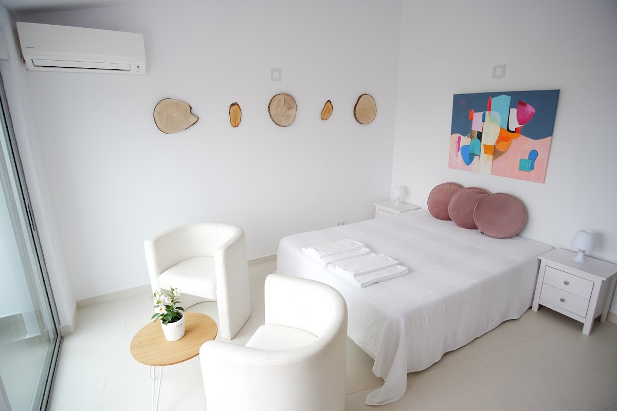 Room 8