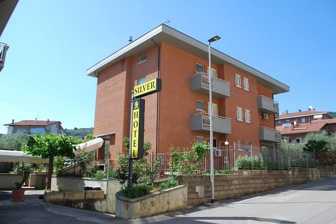 Silver Hotel