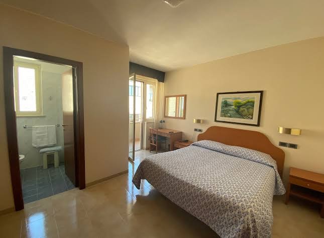 Room 4
