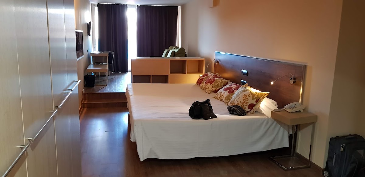 Room 9
