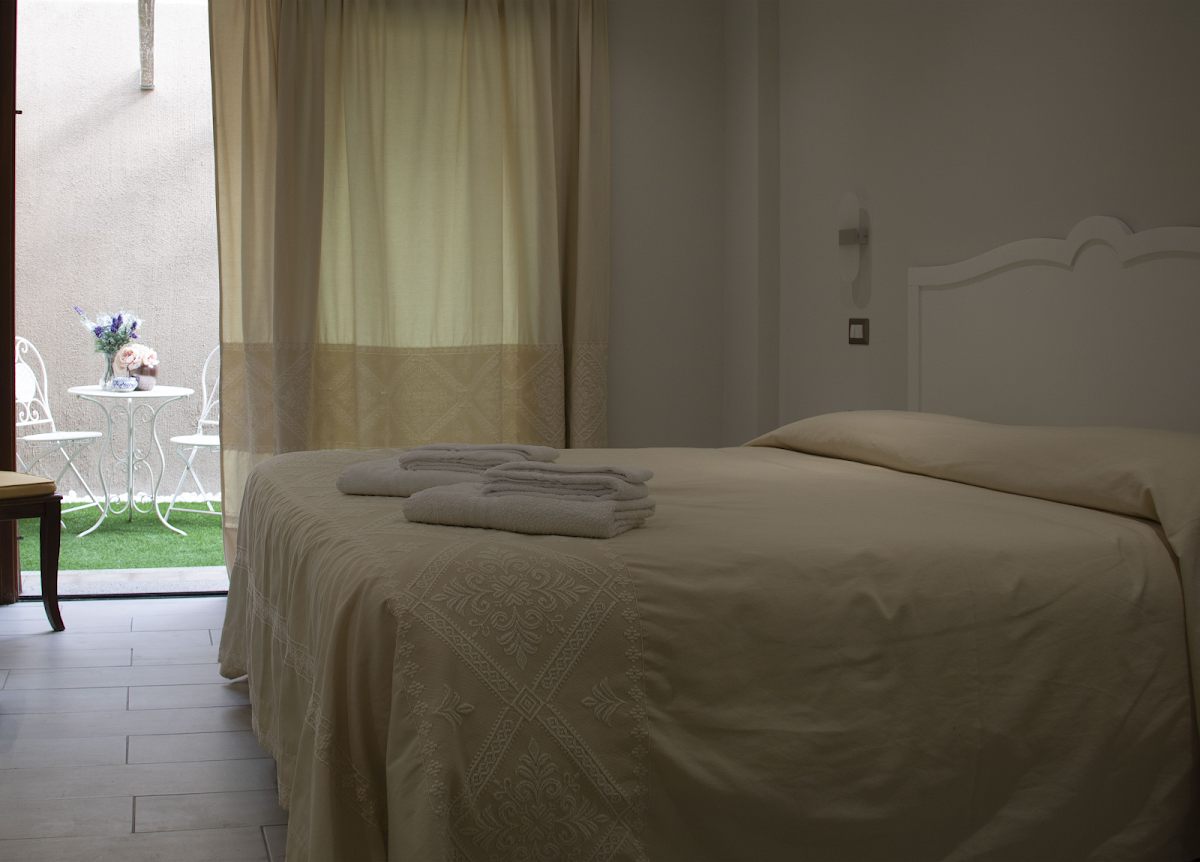 Room 9