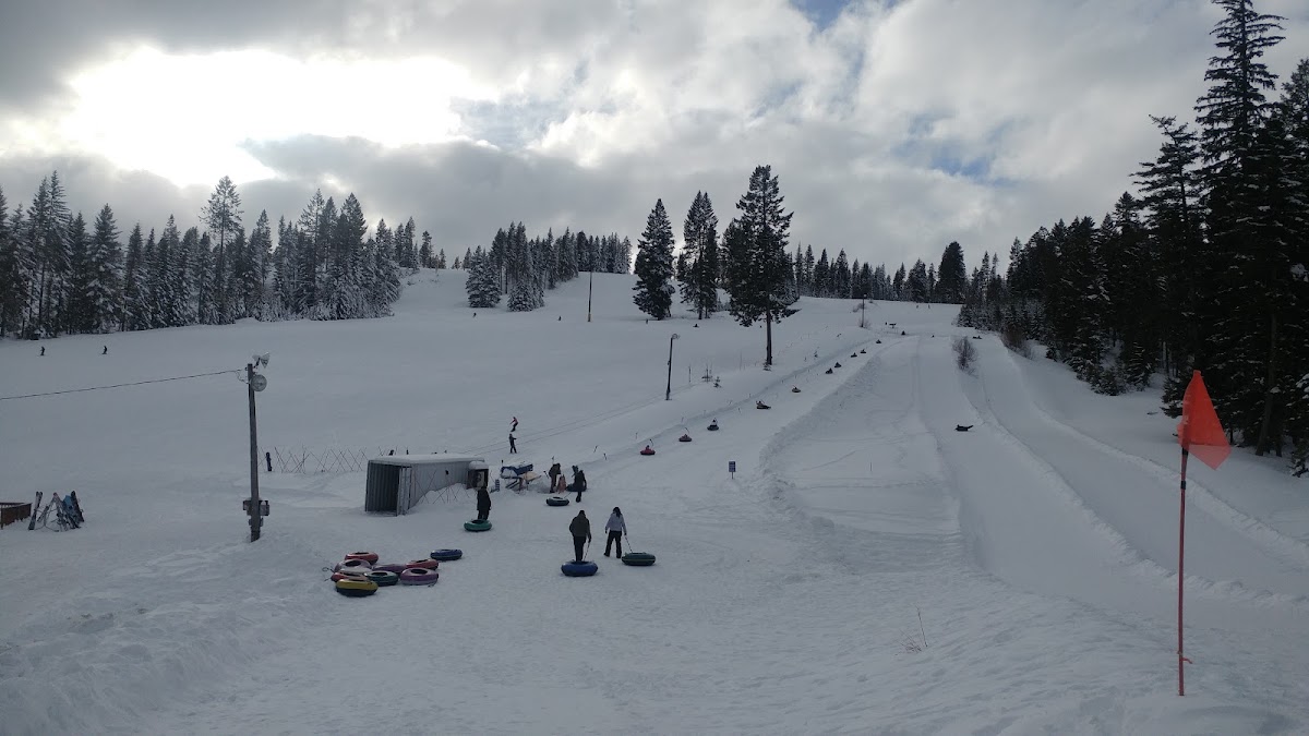 Snowhaven Ski & Tubing Area