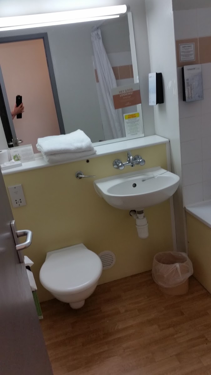 Room 10