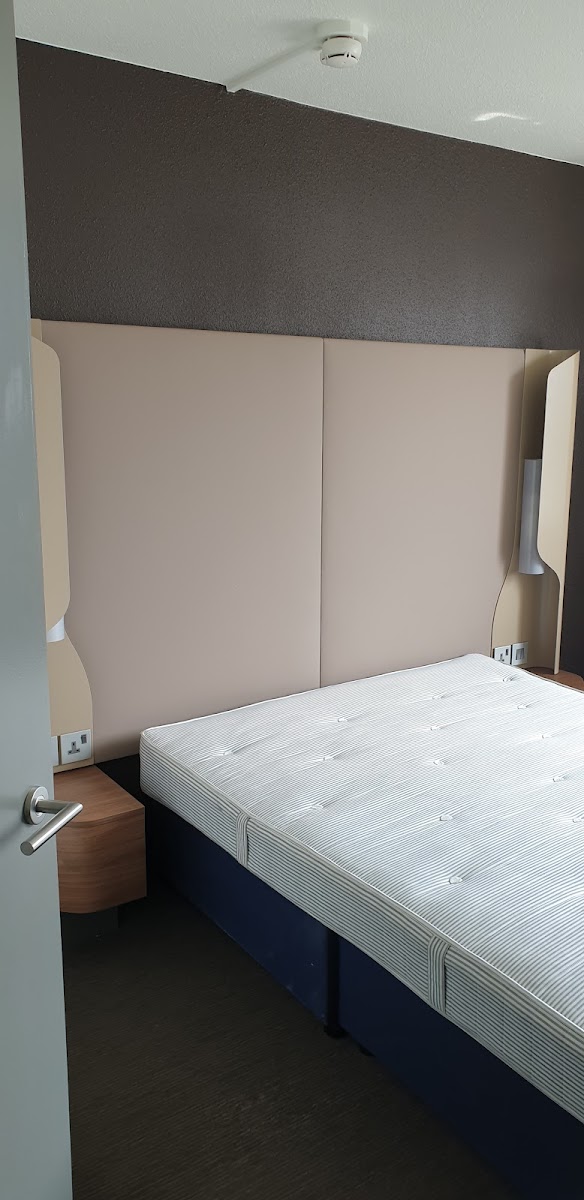 Room 7