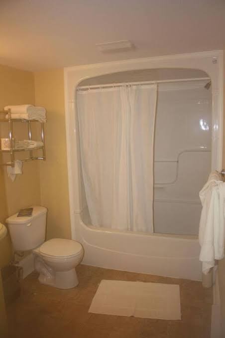 Room 9