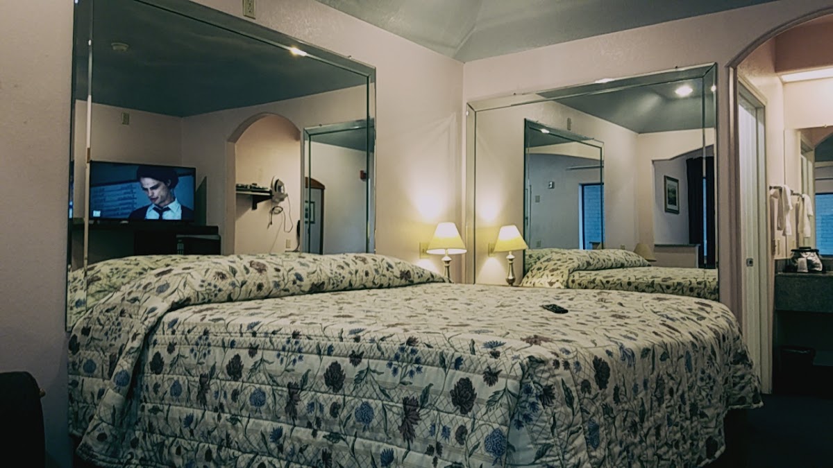 Room 9