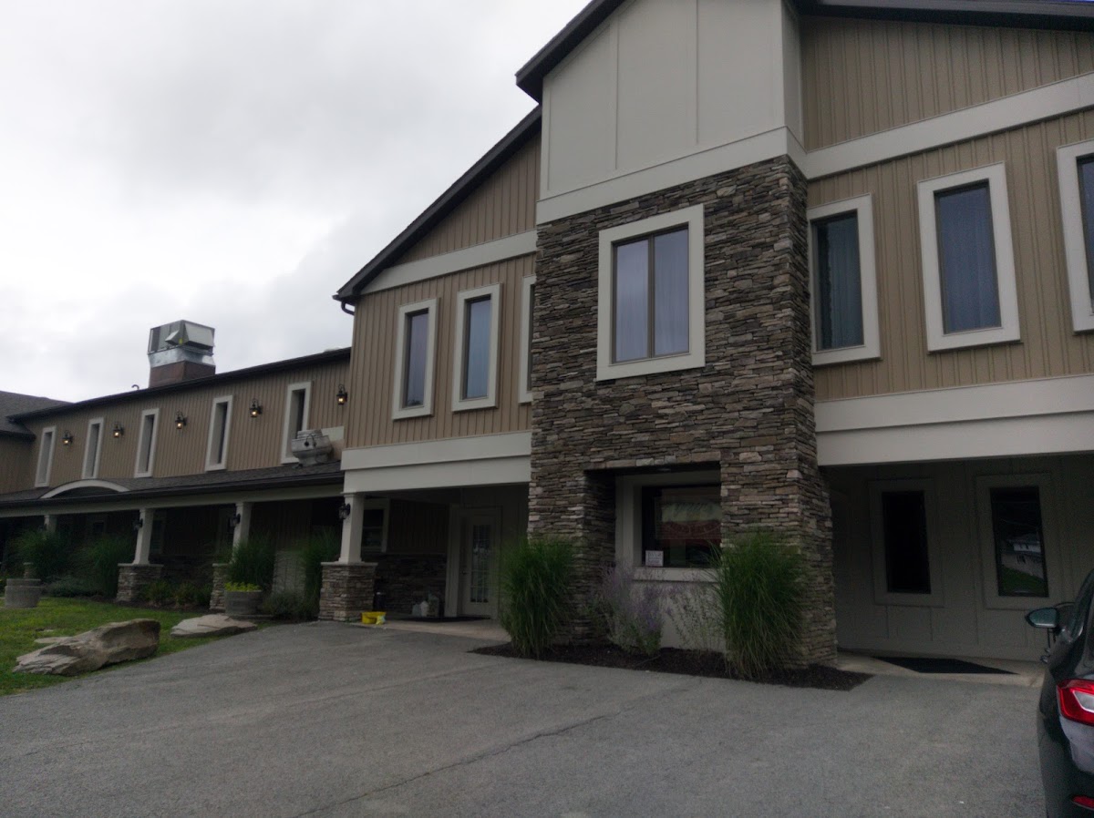 Heartlake Lodge photo 2