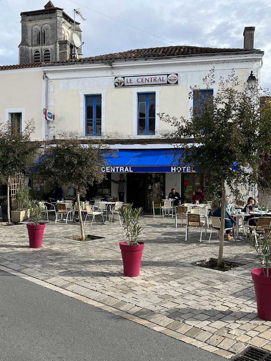 Le Central