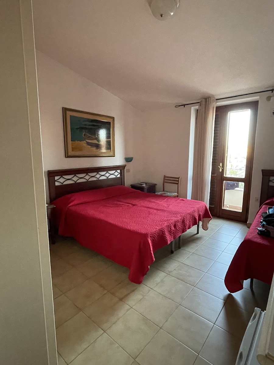 Room 8