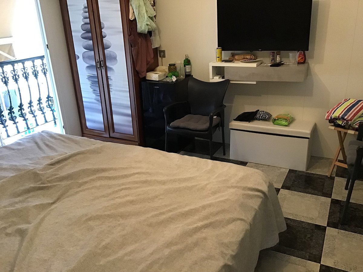 Room 3