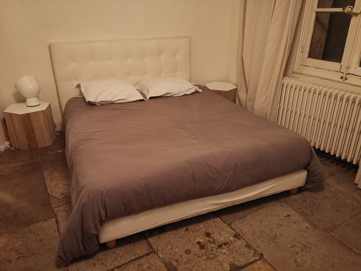 Room 9