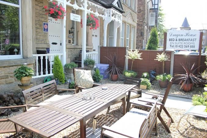 Dragon House - Guest House