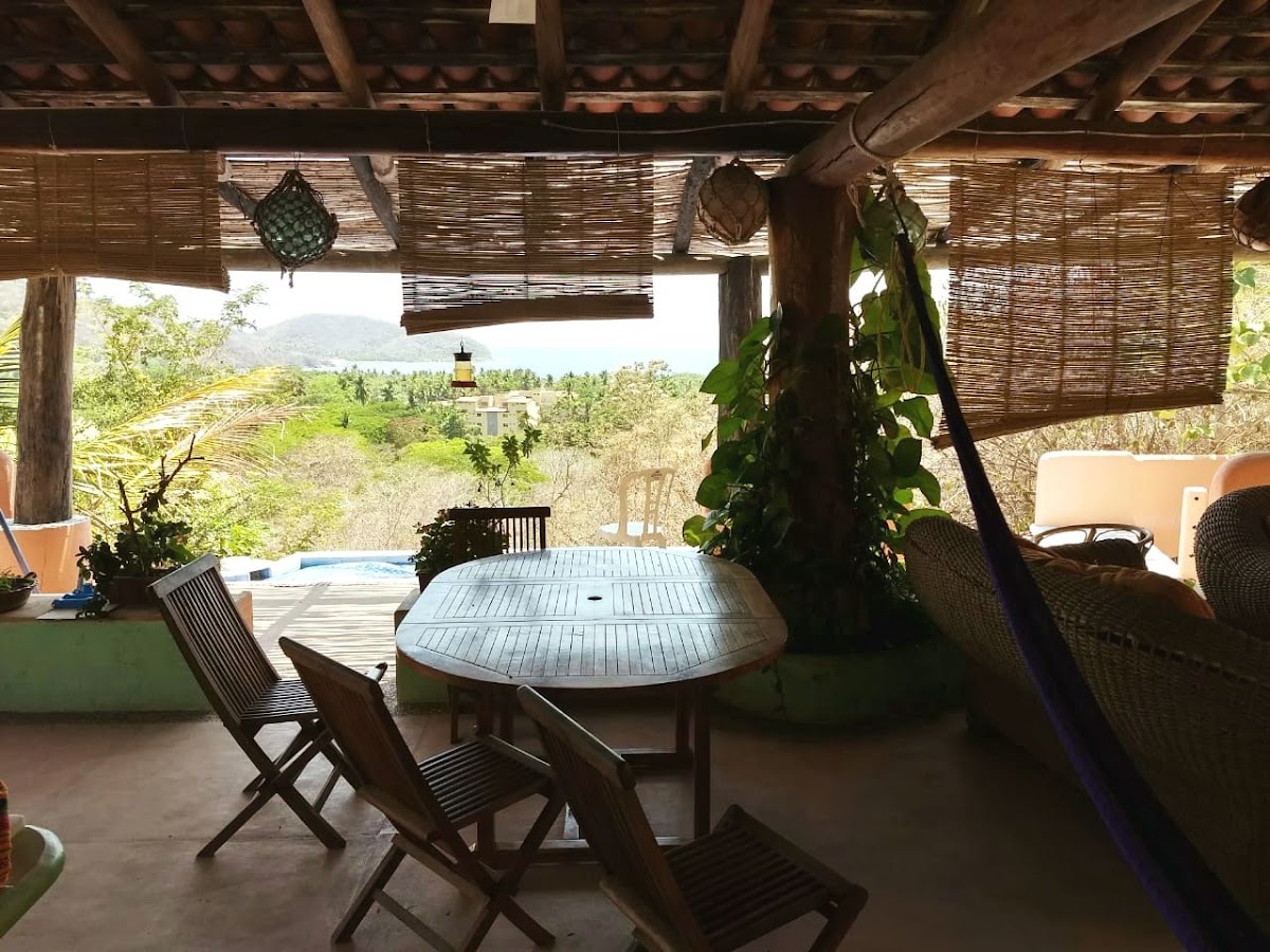 Hotel Casa Faro Zihuatanejo