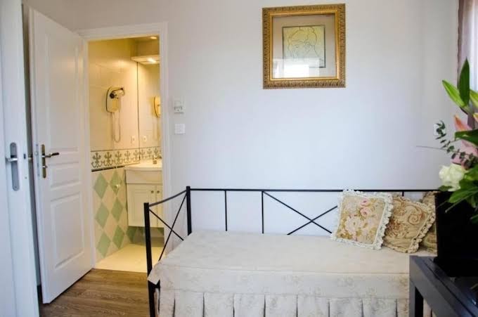 Room 10