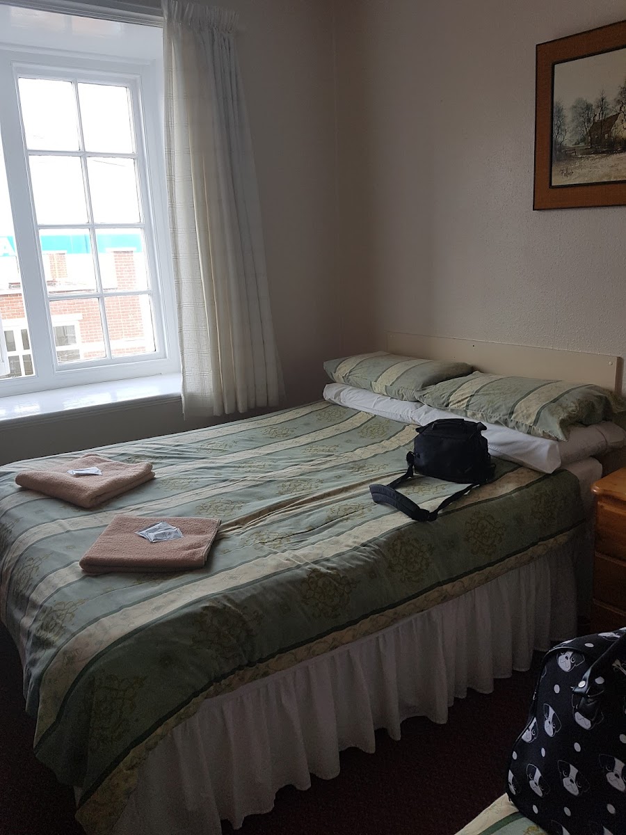 Room 8