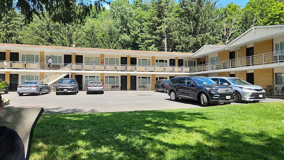 Grandor Kosher Suites