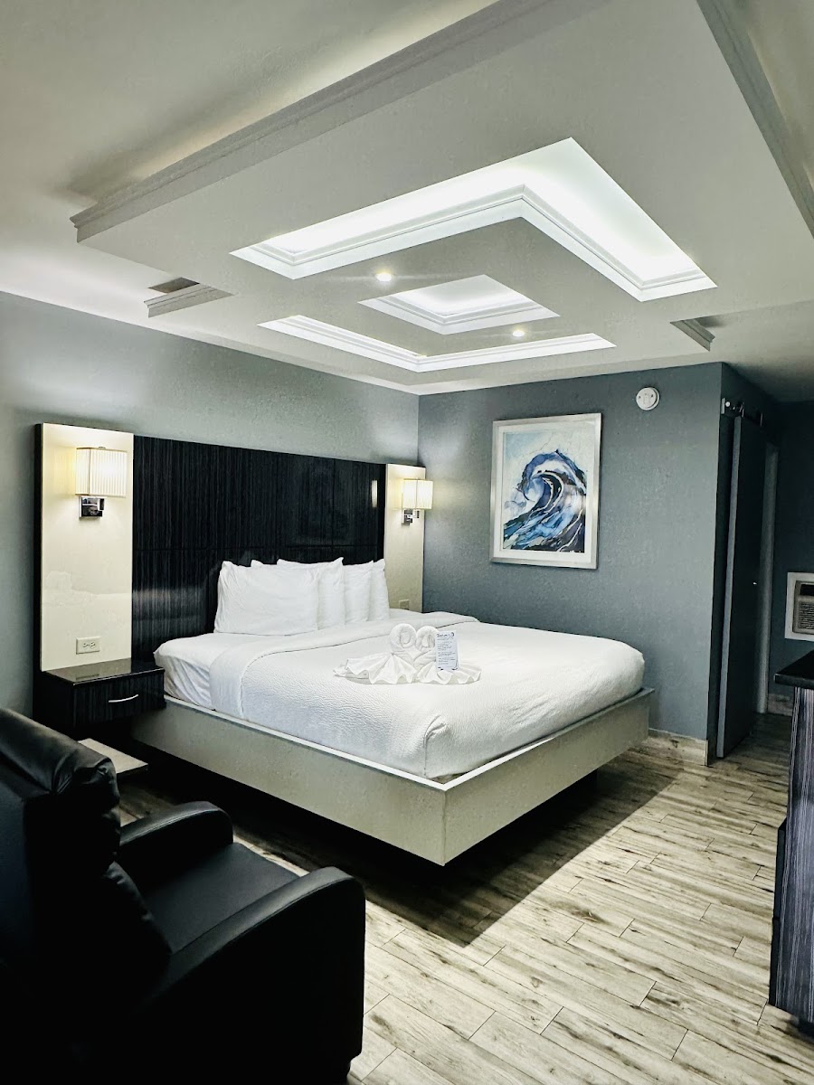 Room 9