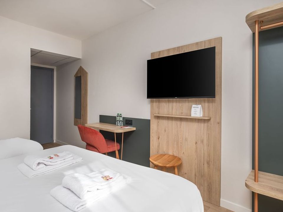 Room 5