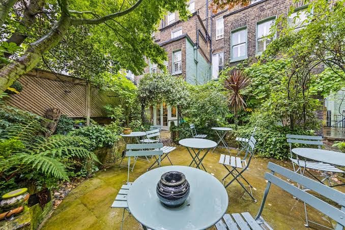 Vancouver Hotel & Studios