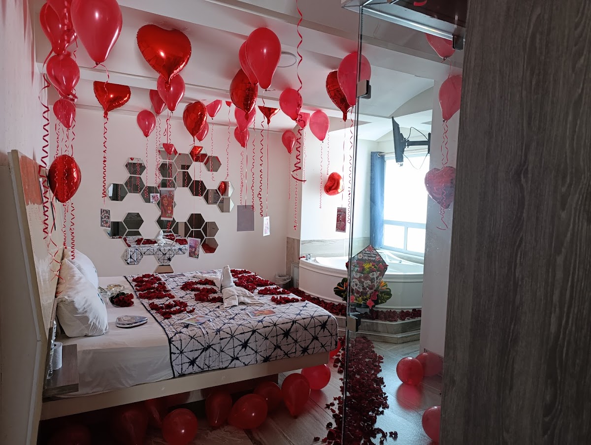Room 8