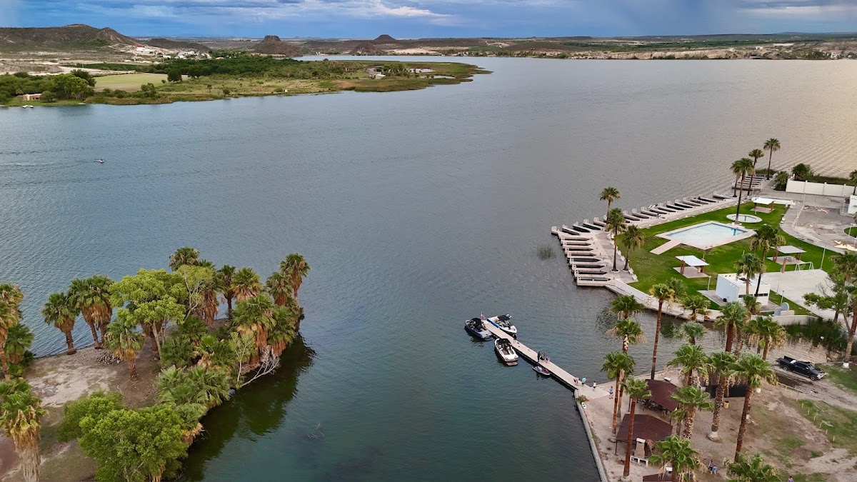Lake Colina