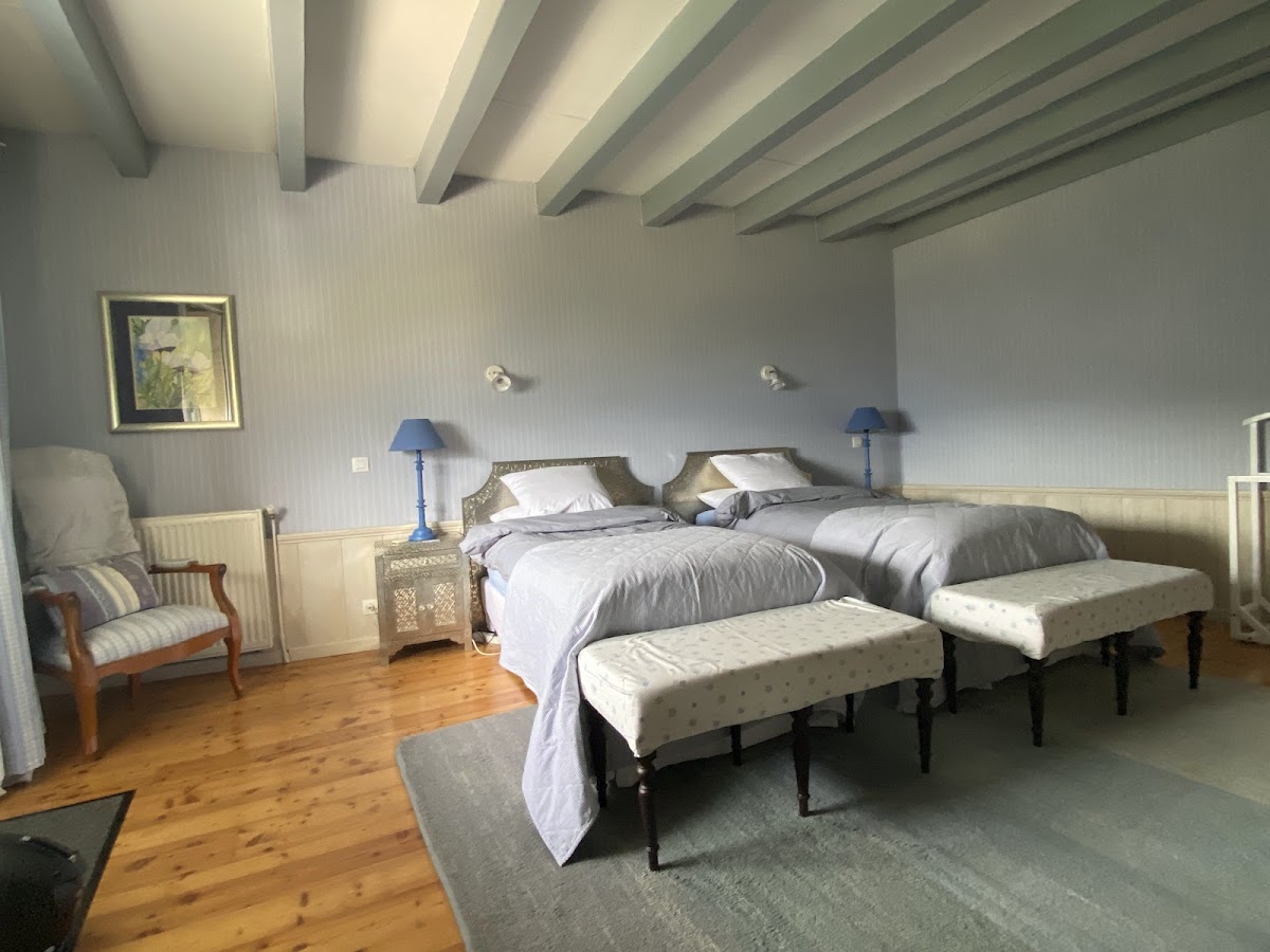 Room 8