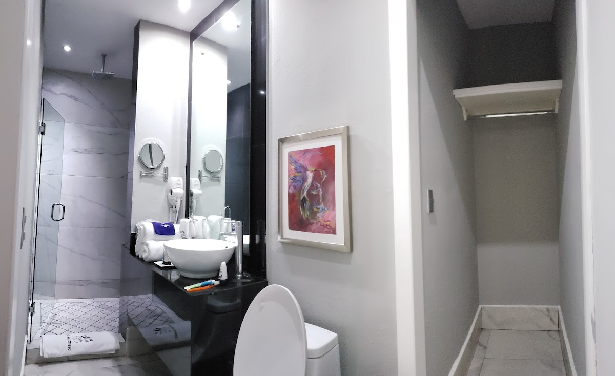 Room 8