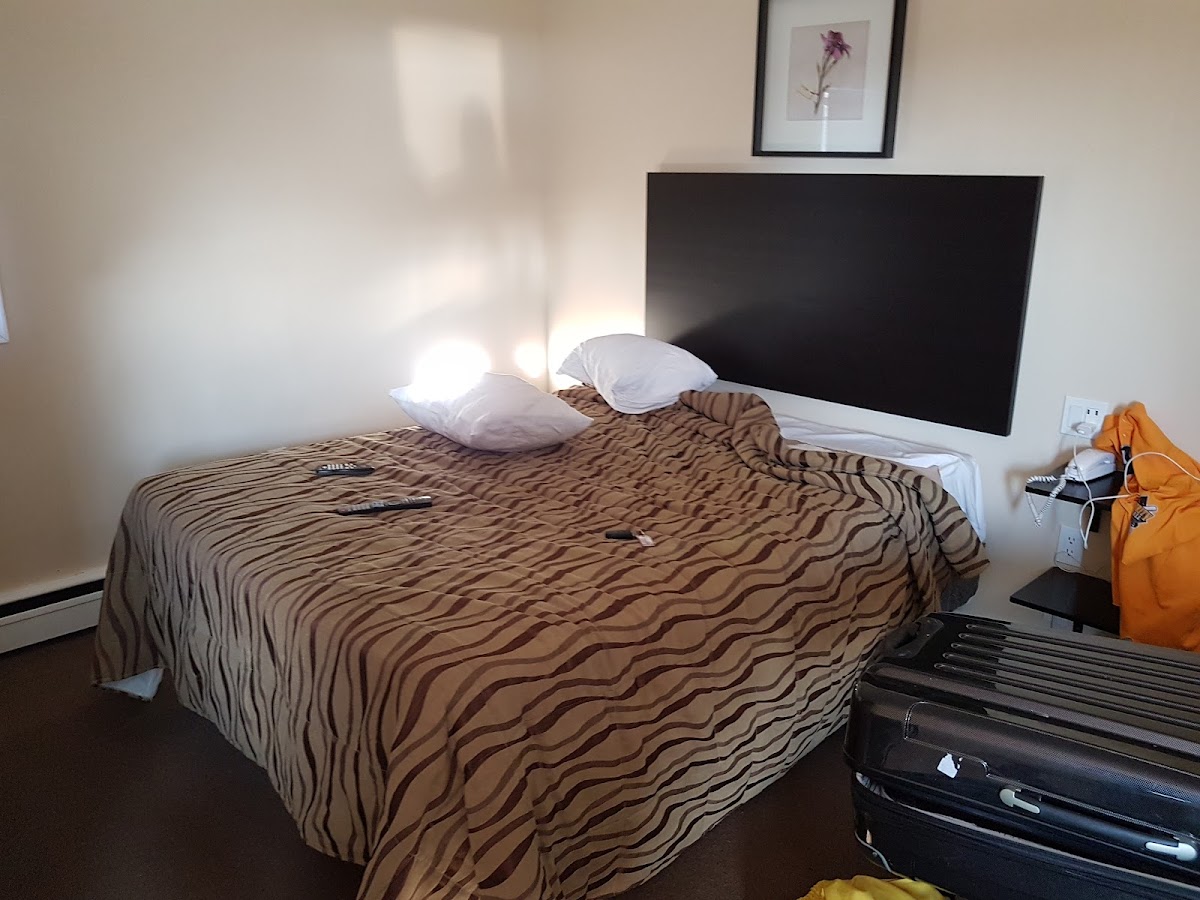 Room 9