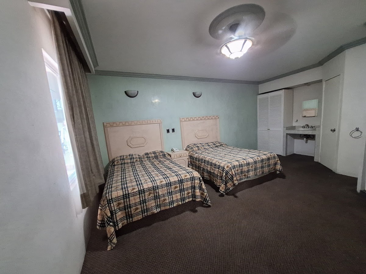 Room 8