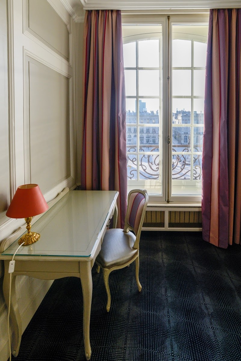 Room 7