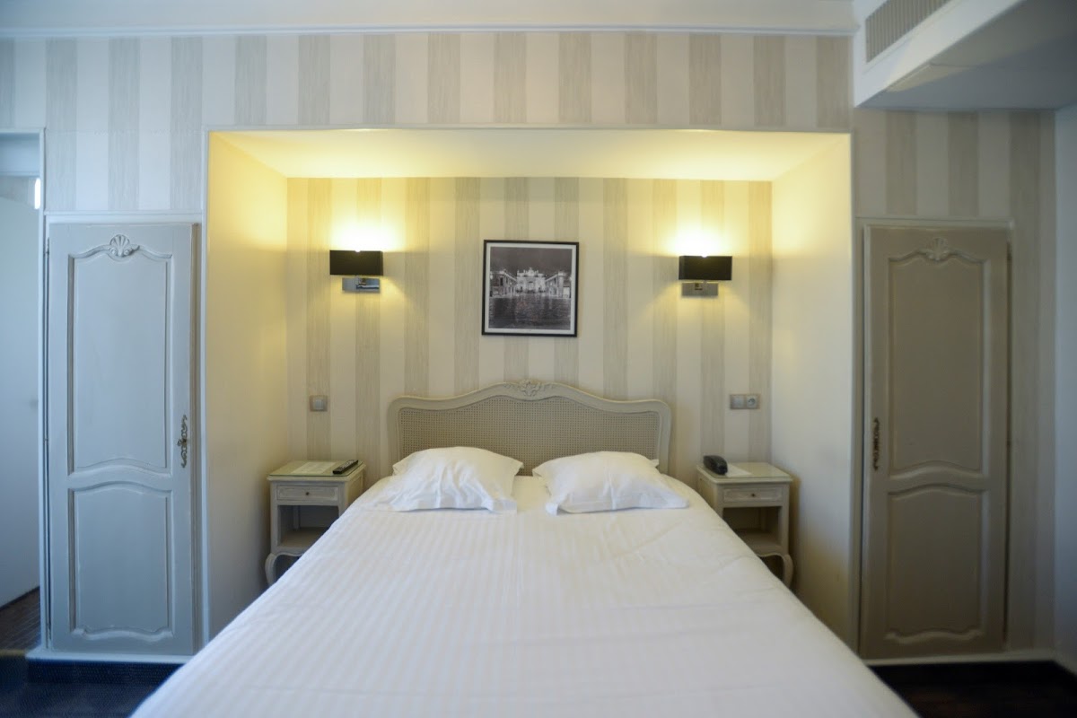 Room 9
