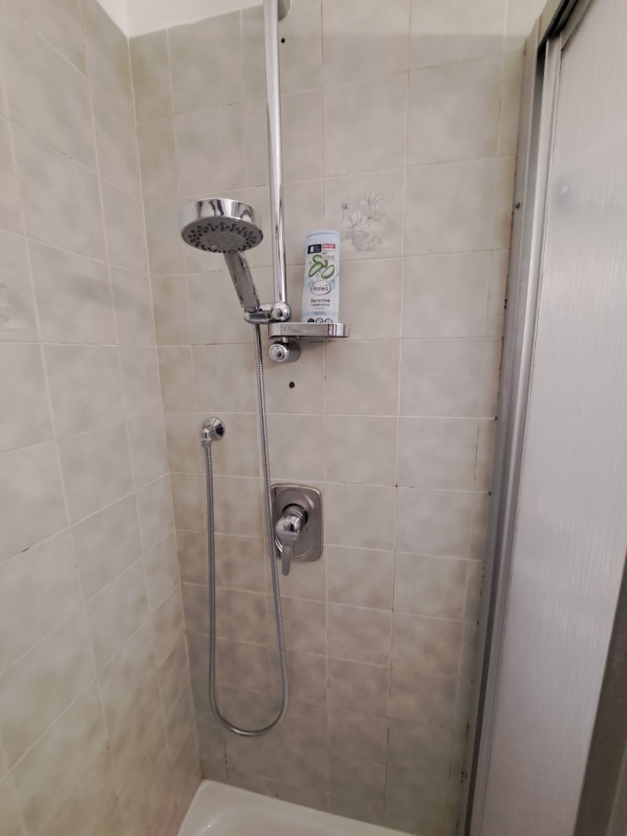 Room 8