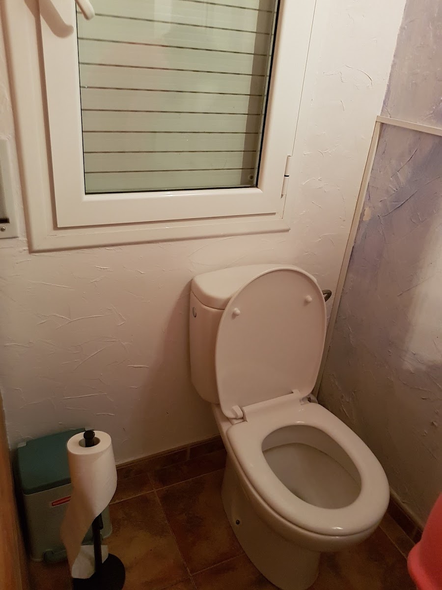 Room 8