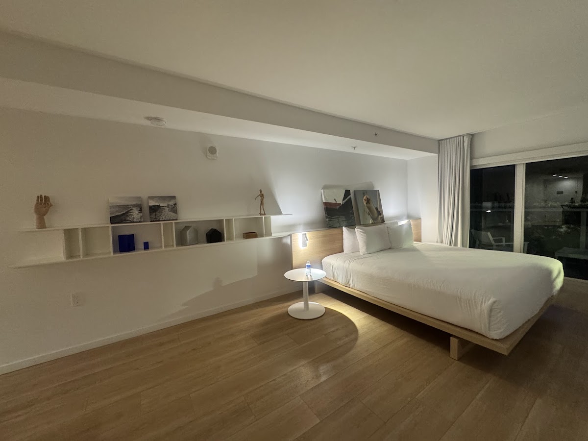 Room 8