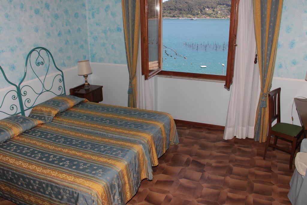 Room 4