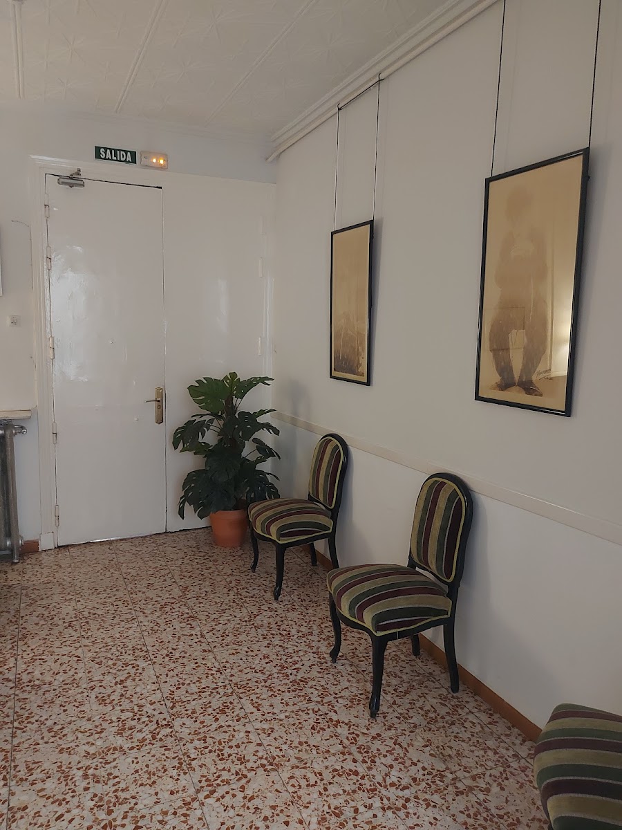 Room 8
