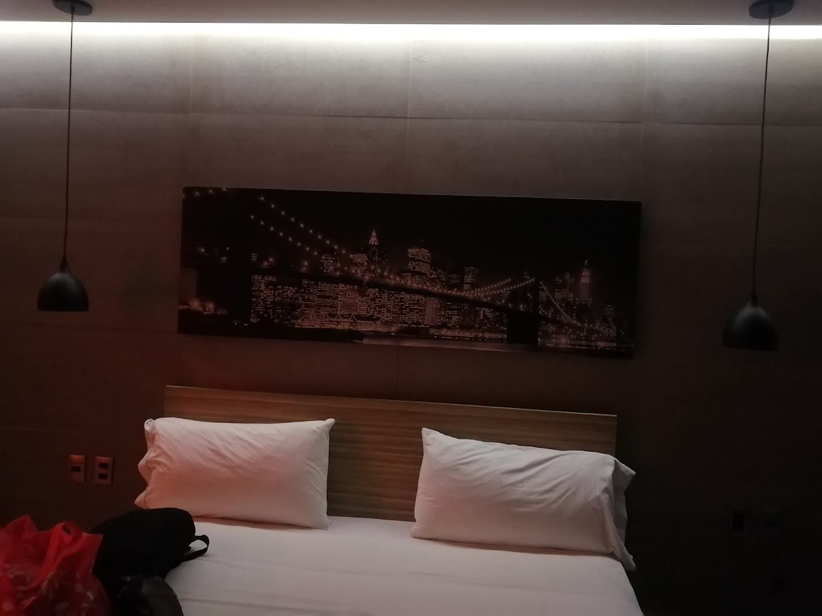 Room 8
