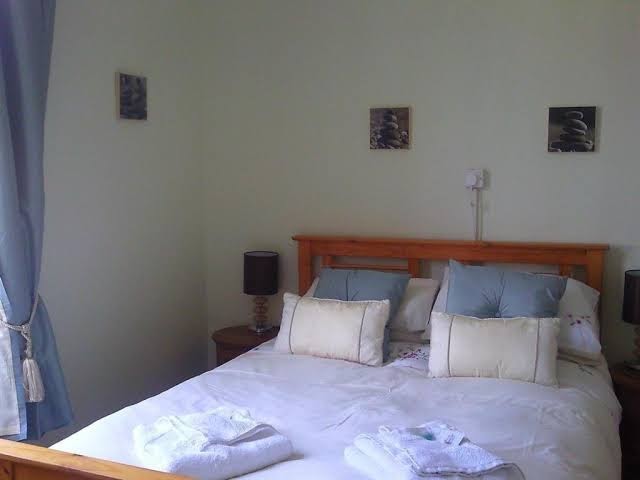 Whitecliff View photo 3
