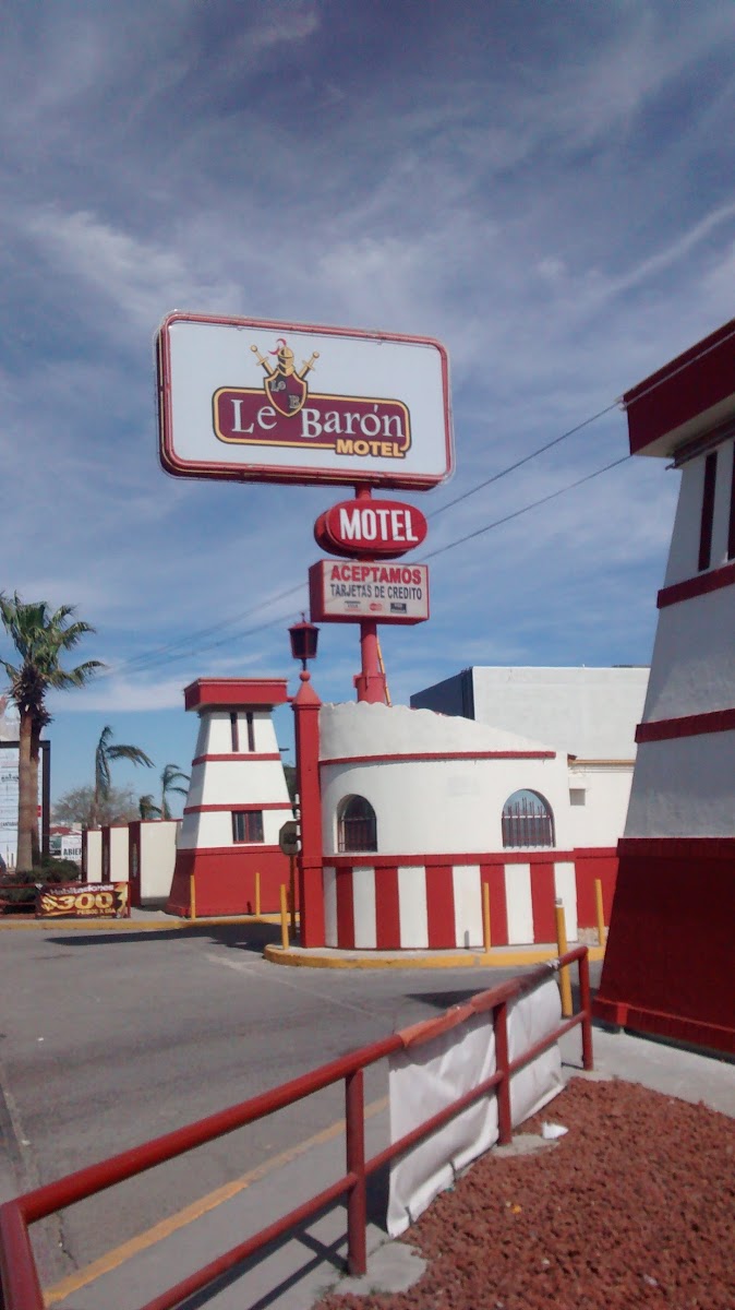 Motel LeBaron