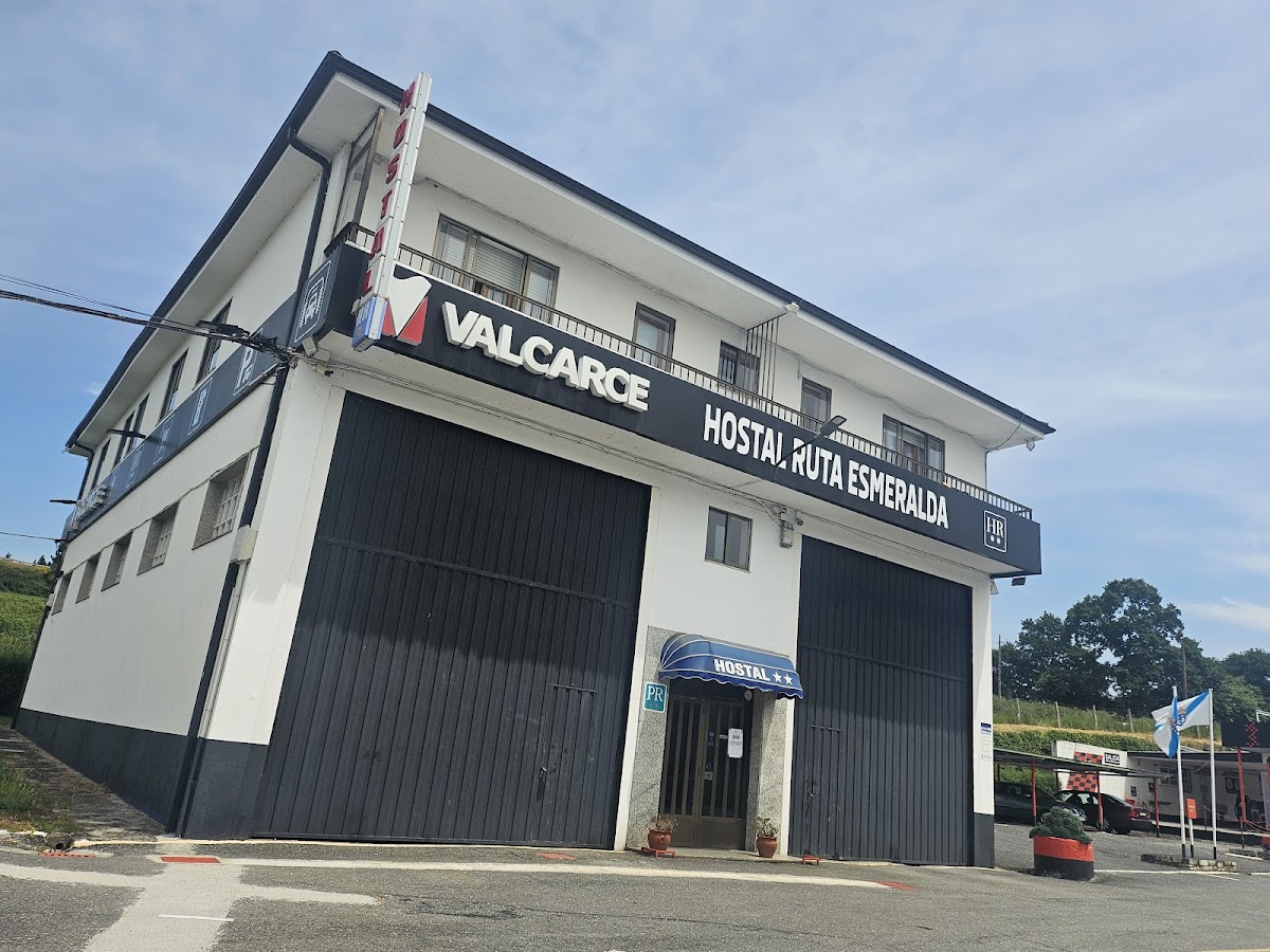 Hostal Ruta Esmeralda