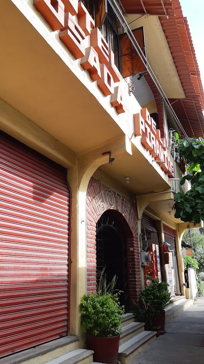 hotel posada de la piramide