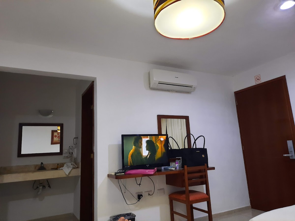 Room 8