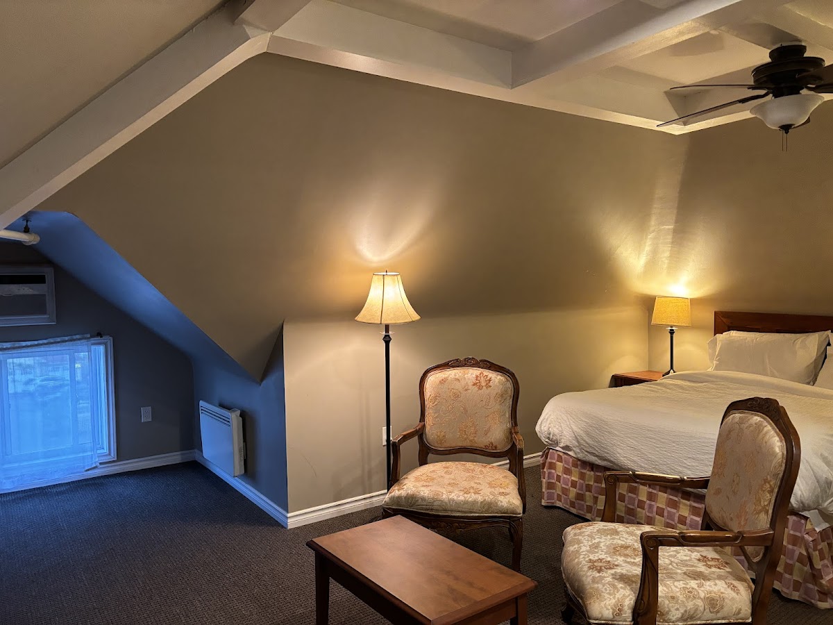 Room 9