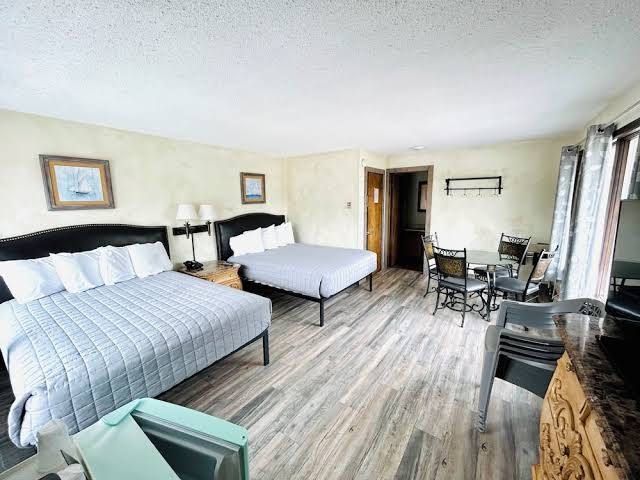 Room 4