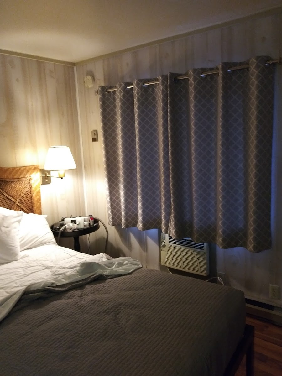 Room 8