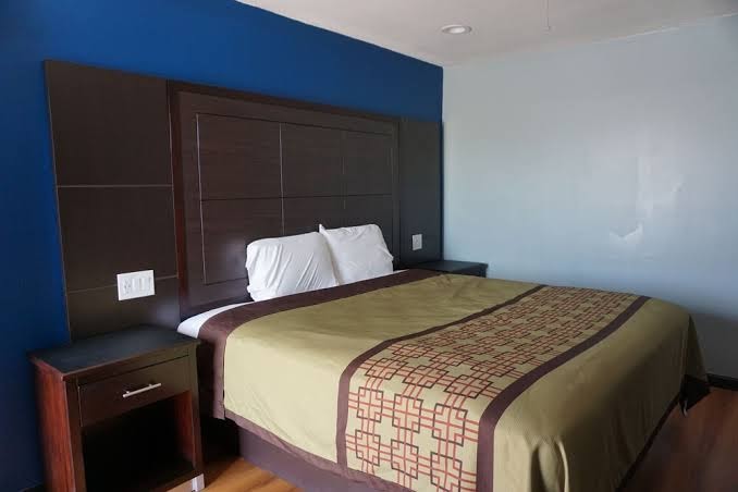 Room 10