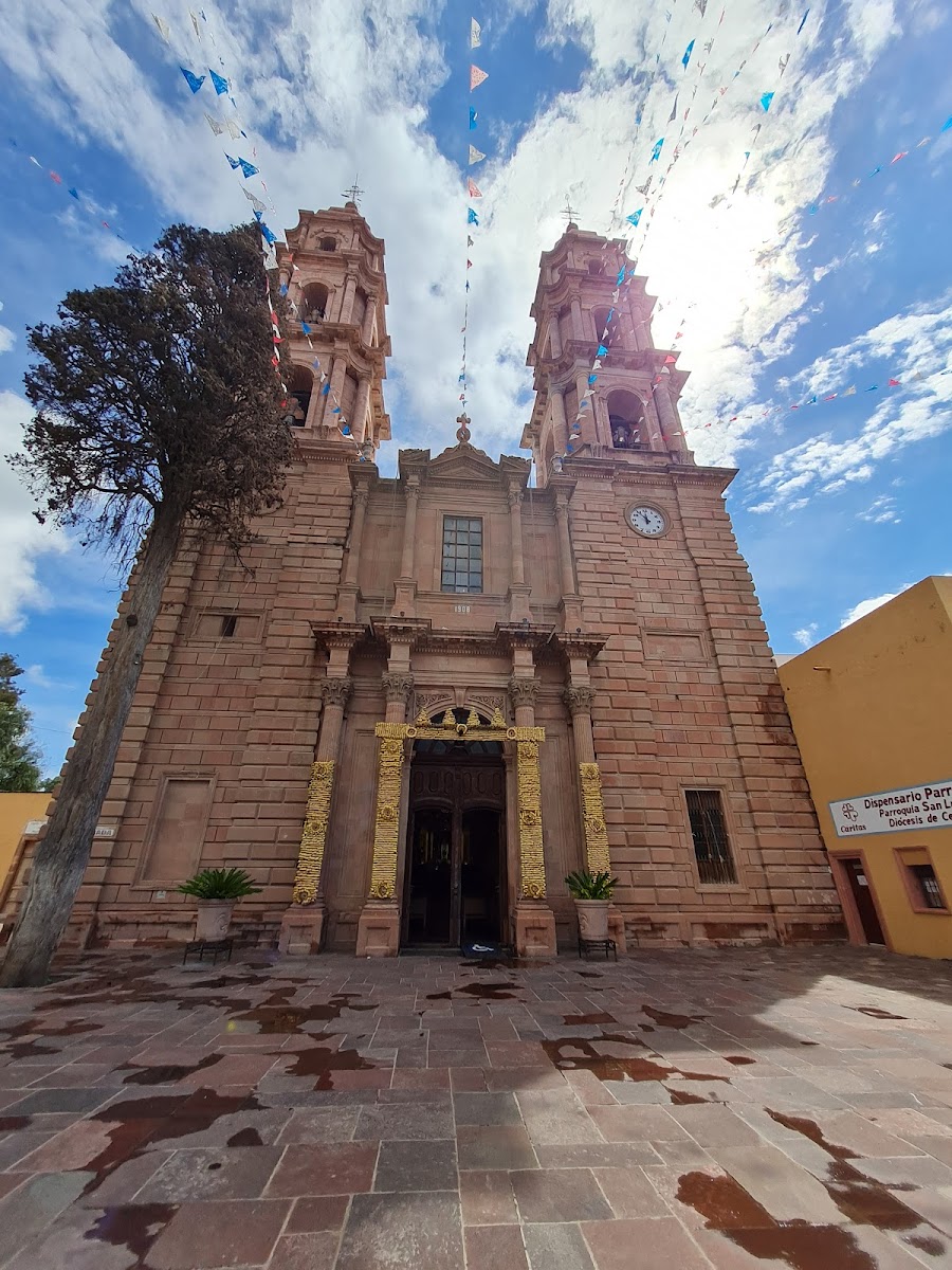 Parroquia de San Luis Rey
