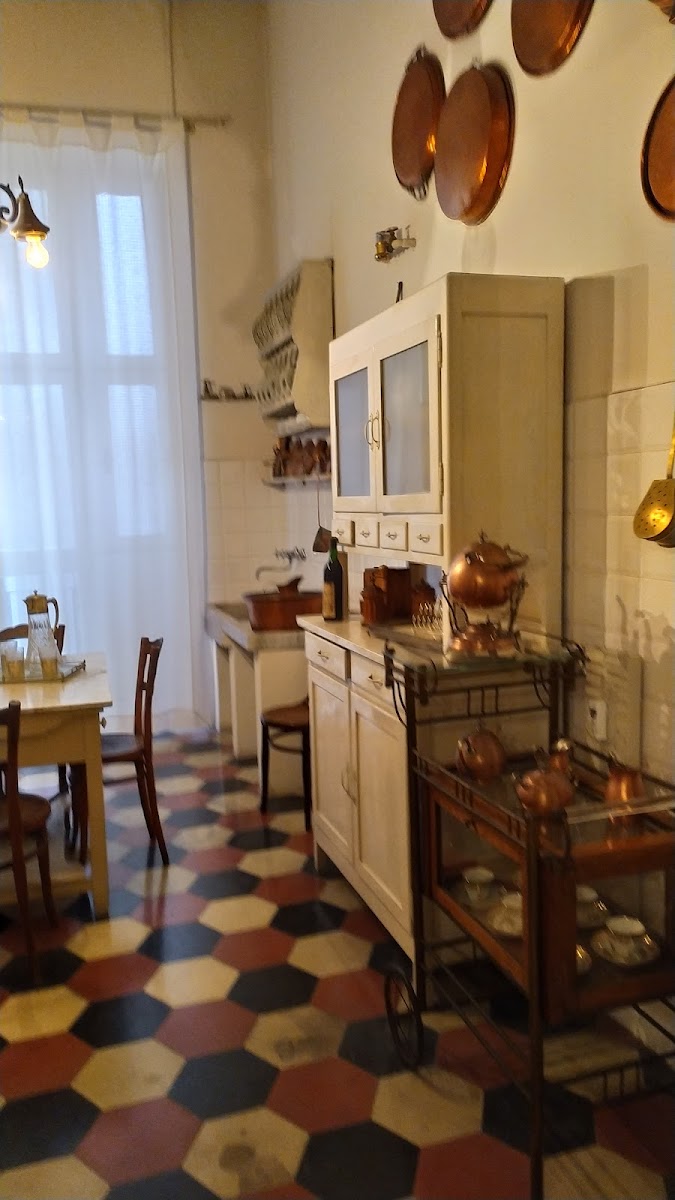 Room 4