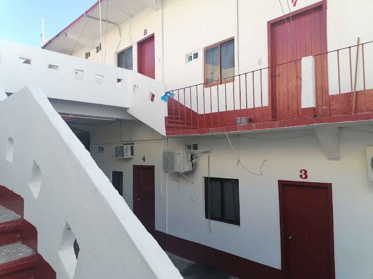 Hotel Ciros