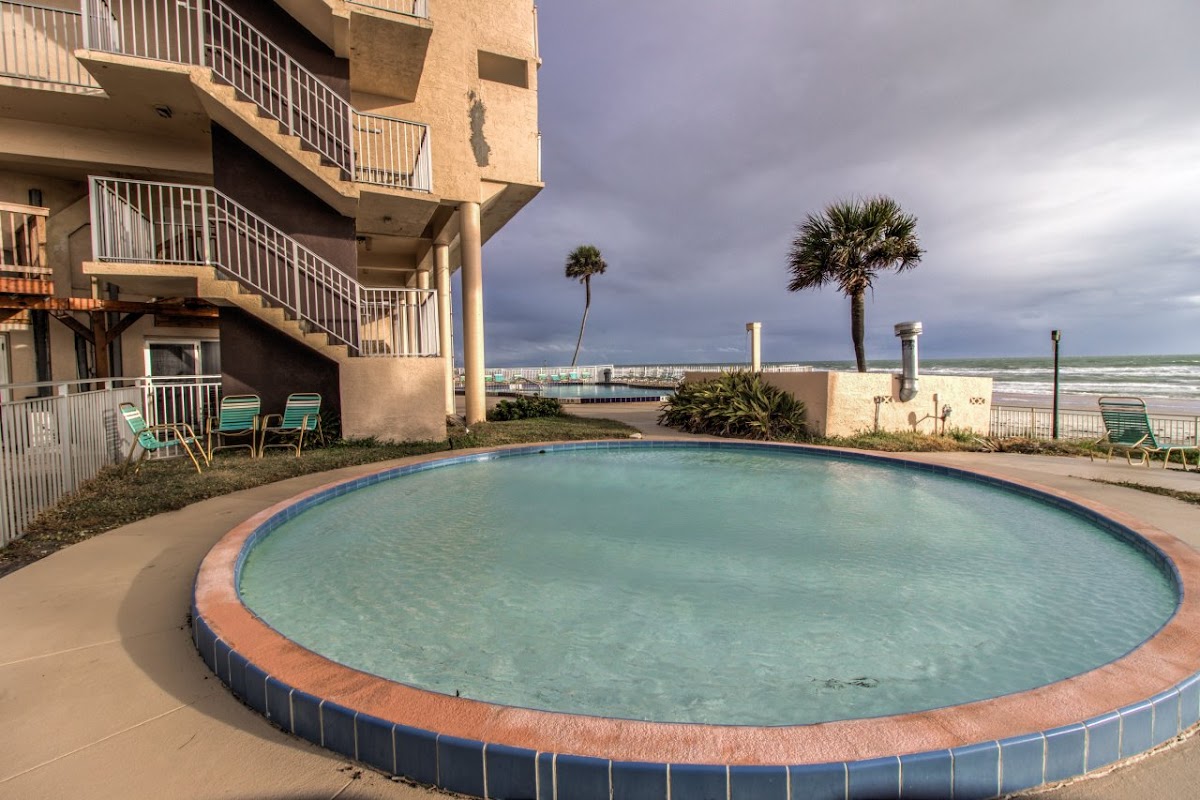 Makai Beach Lodge